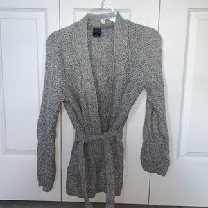GAP Grey sweater with tie